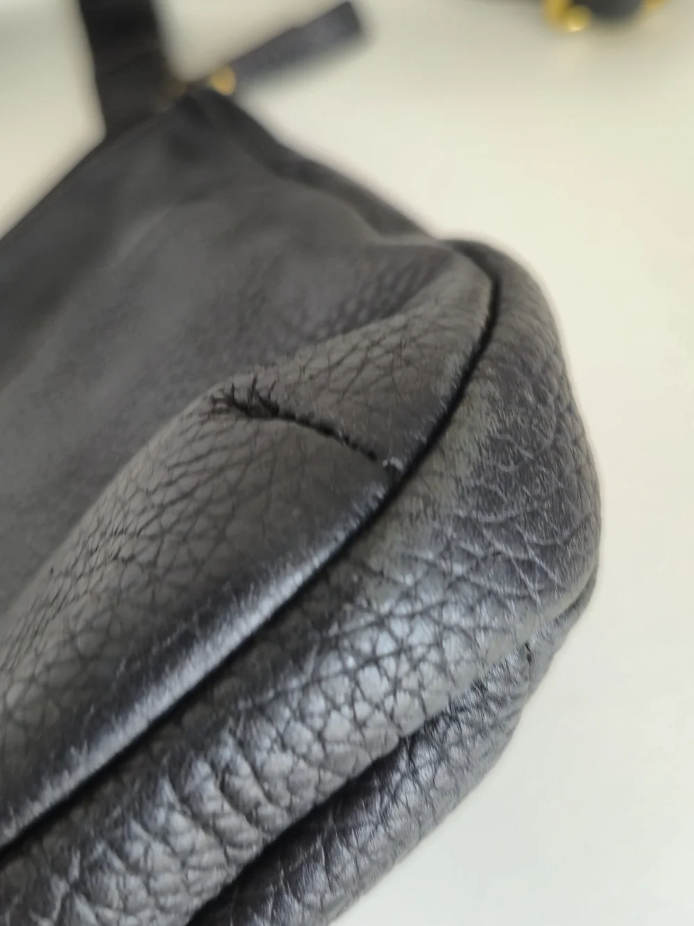 Minimalist Fossil Black Pebbled Leather Crossbody Bag - Picture 4 of 11